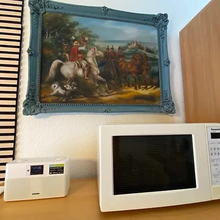 公寓 Saxonia Homedeluxe Neue Hochwertige Voll Ausgestattete Mit Kueche Xxl Boxspringerbett 2 Einzelbetten Highspeed Internetflatrate Und Balkon Ideal Fuer Familien Paare Kulturinteressierte Und Geschaeftsreisende Mit Mwst *