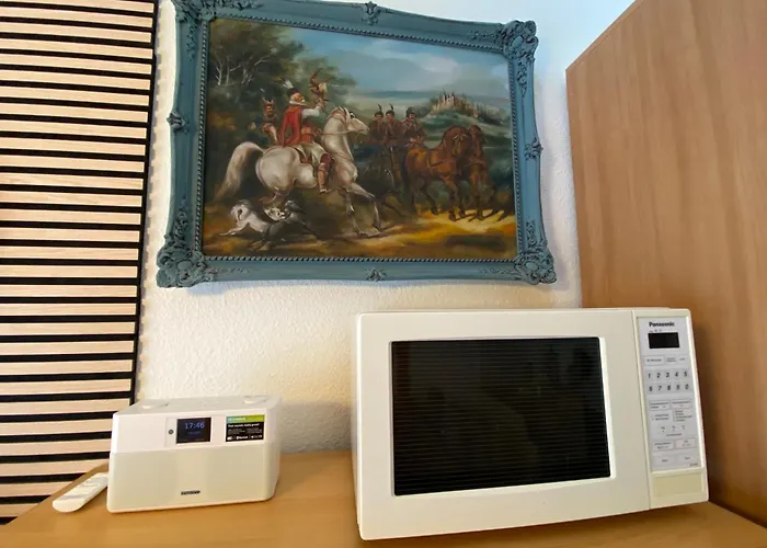 公寓 Saxonia Homedeluxe Neue Hochwertige Voll Ausgestattete Mit Kueche Xxl Boxspringerbett 2 Einzelbetten Highspeed Internetflatrate Und Balkon Ideal Fuer Familien Paare Kulturinteressierte Und Geschaeftsreisende Mit Mwst *