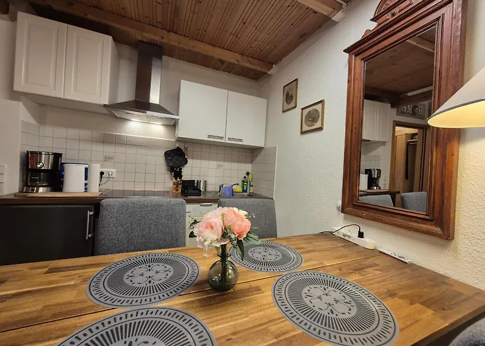 公寓 Saxonia Homedeluxe Neue Hochwertige Voll Ausgestattete Mit Kueche Xxl Boxspringerbett 2 Einzelbetten Highspeed Internetflatrate Und Balkon Ideal Fuer Familien Paare Kulturinteressierte Und Geschaeftsreisende Mit Mwst *