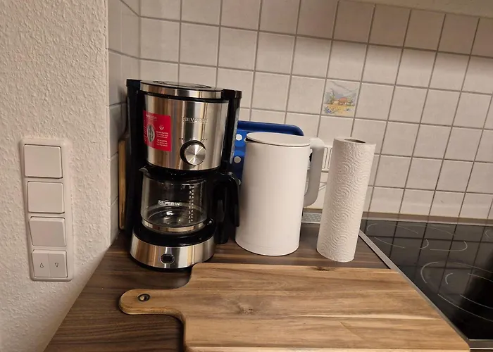 Saxonia Homedeluxe Neue Hochwertige Voll Ausgestattete Mit Kueche Xxl Boxspringerbett 2 Einzelbetten Highspeed Internetflatrate Und Balkon Ideal Fuer Familien Paare Kulturinteressierte Und Geschaeftsreisende Mit Mwst 公寓